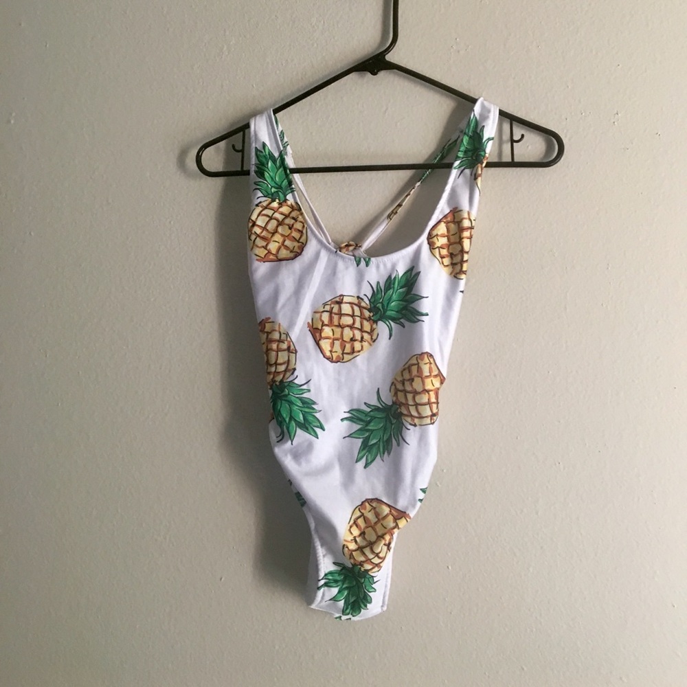 NWOT Pineapple Swimsuit